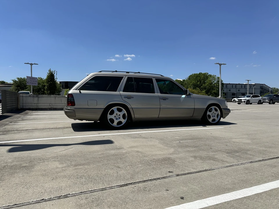 1994 Mercedes-Benz W124 E-Class - Image 21 of 31