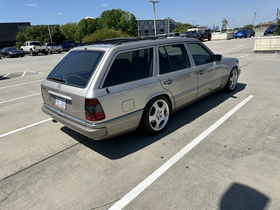 1994 Mercedes-Benz W124 E-Class - Image 24 of 31