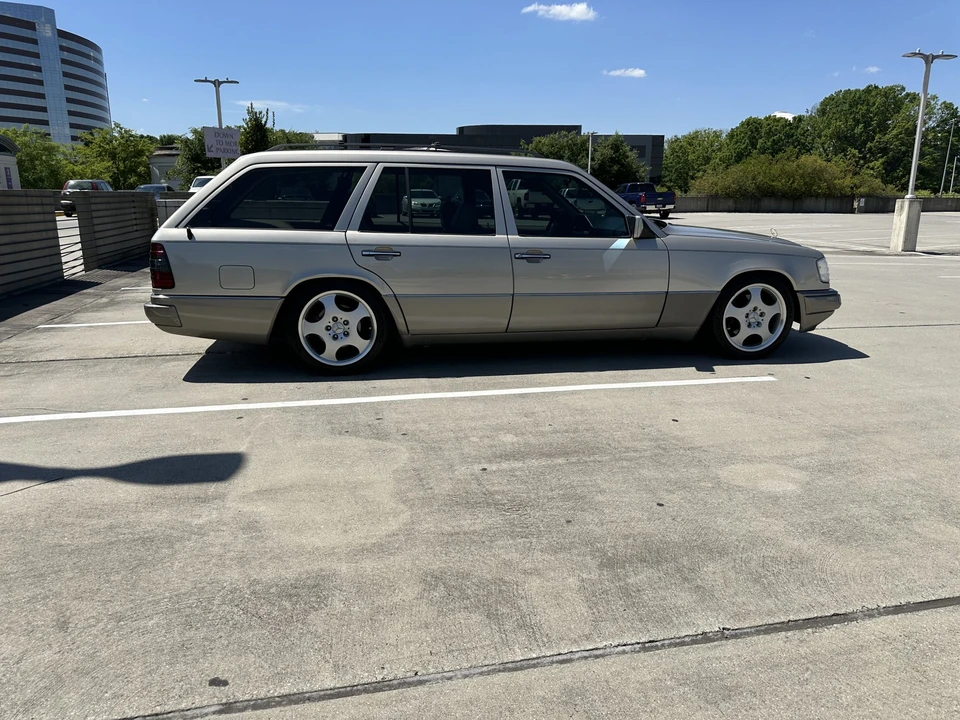 1994 Mercedes-Benz W124 E-Class - Image 20 of 31