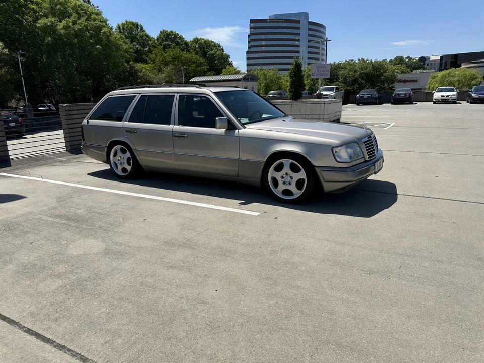 1994 Mercedes-Benz W124 E-Class - Image 17 of 31