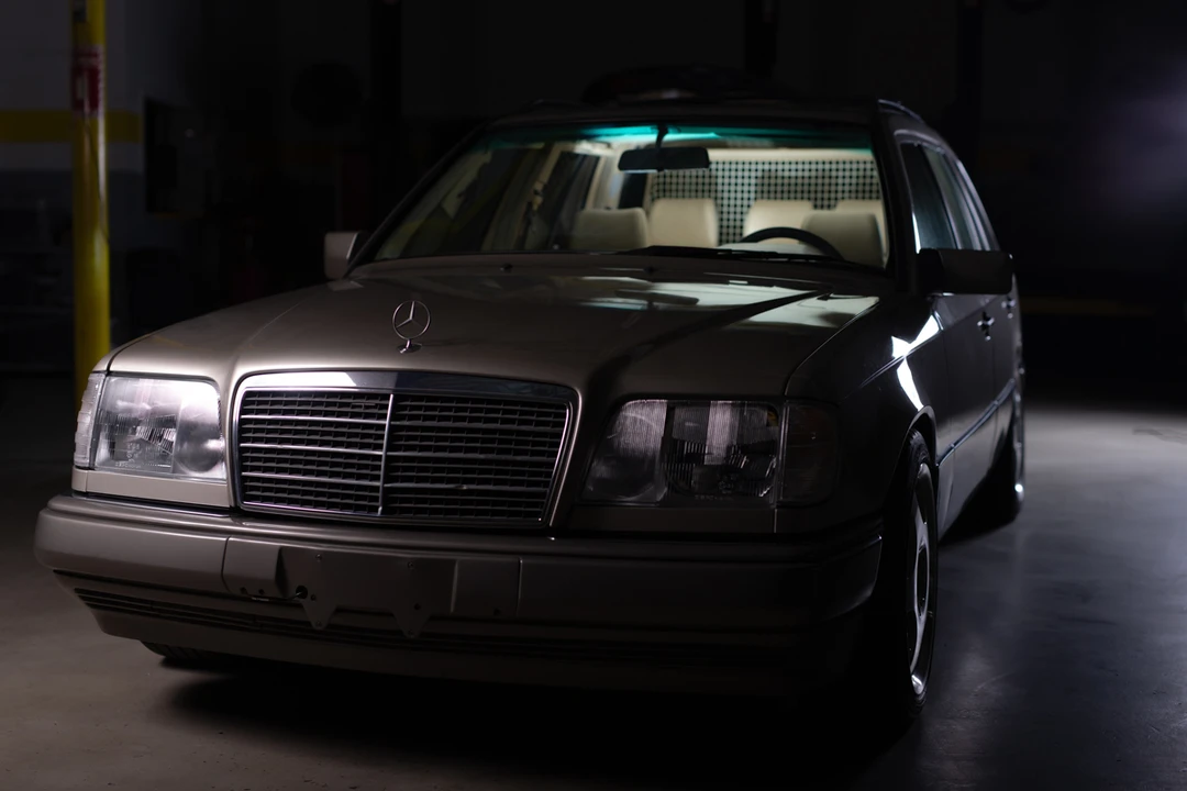 1994 Mercedes-Benz W124 E-Class - Image 17 of 31