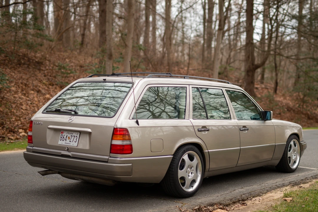 1994 Mercedes-Benz W124 E-Class - Image 12 of 31