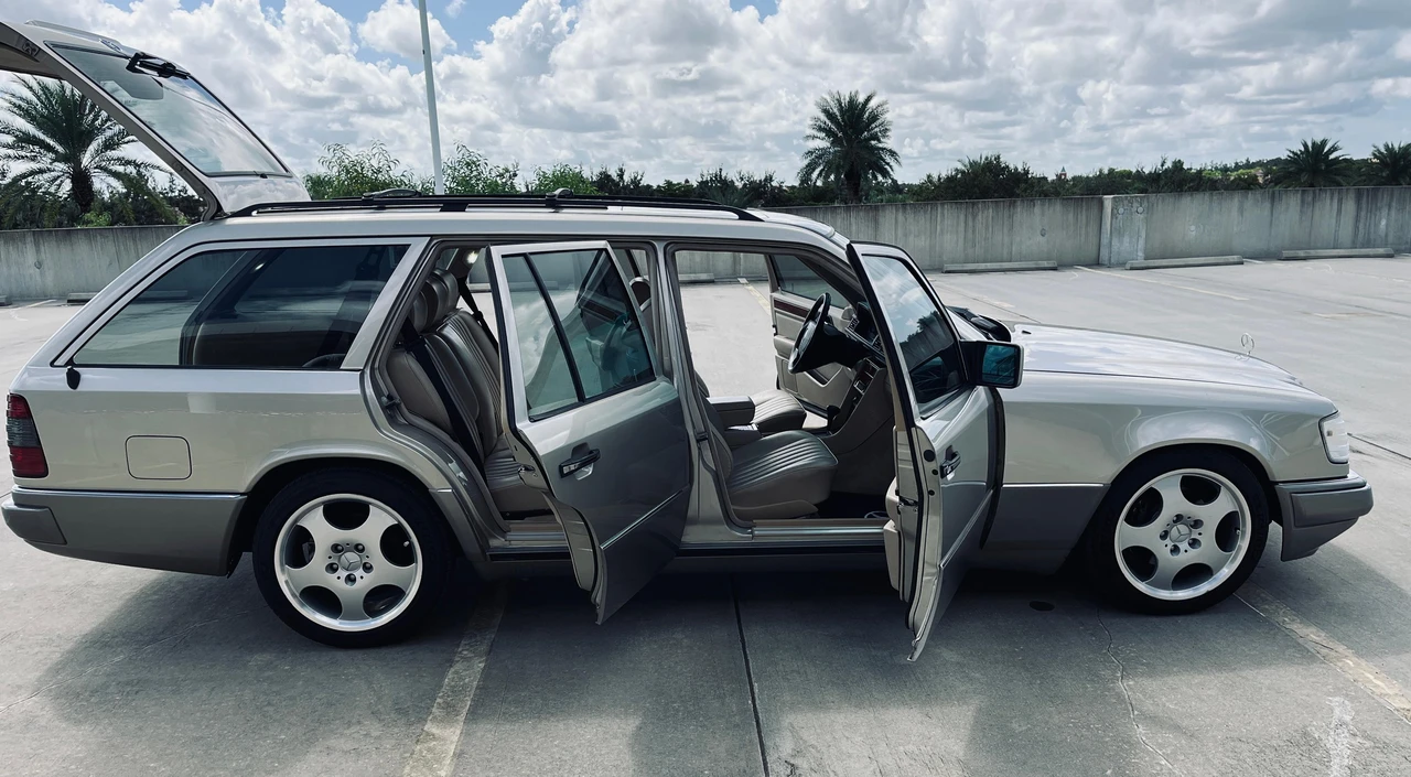 1994 Mercedes-Benz W124 E-Class - Image 15 of 31