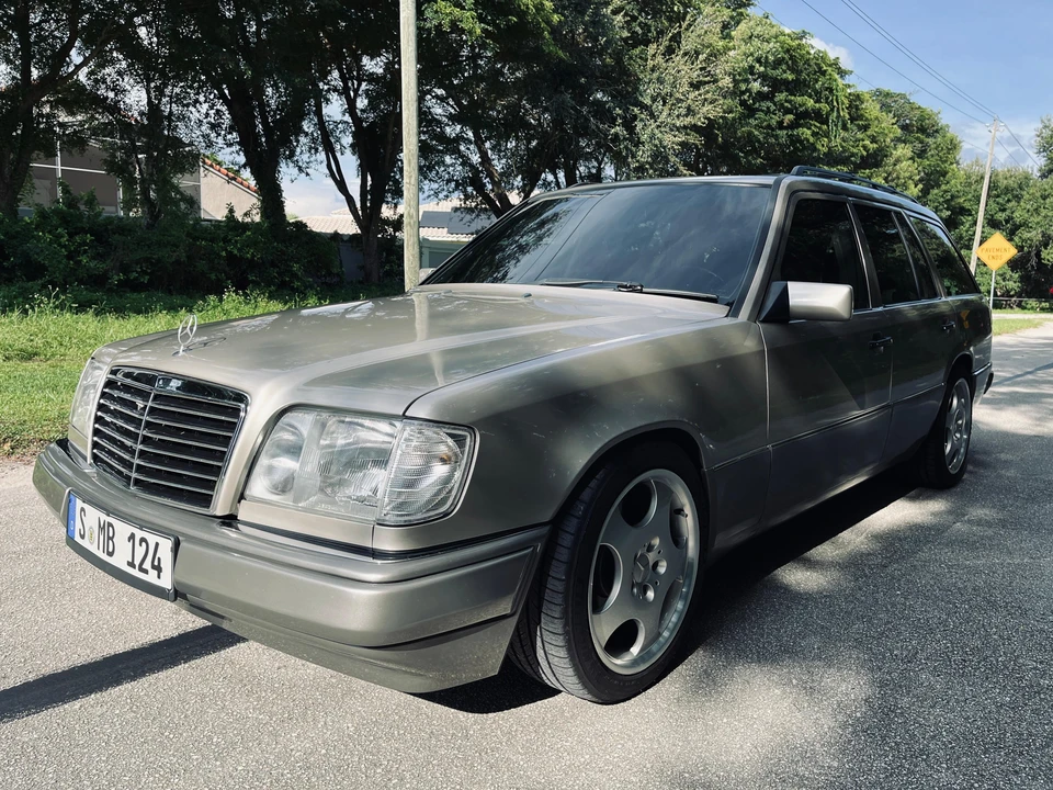 1994 Mercedes-Benz W124 E-Class - Image 6 of 31