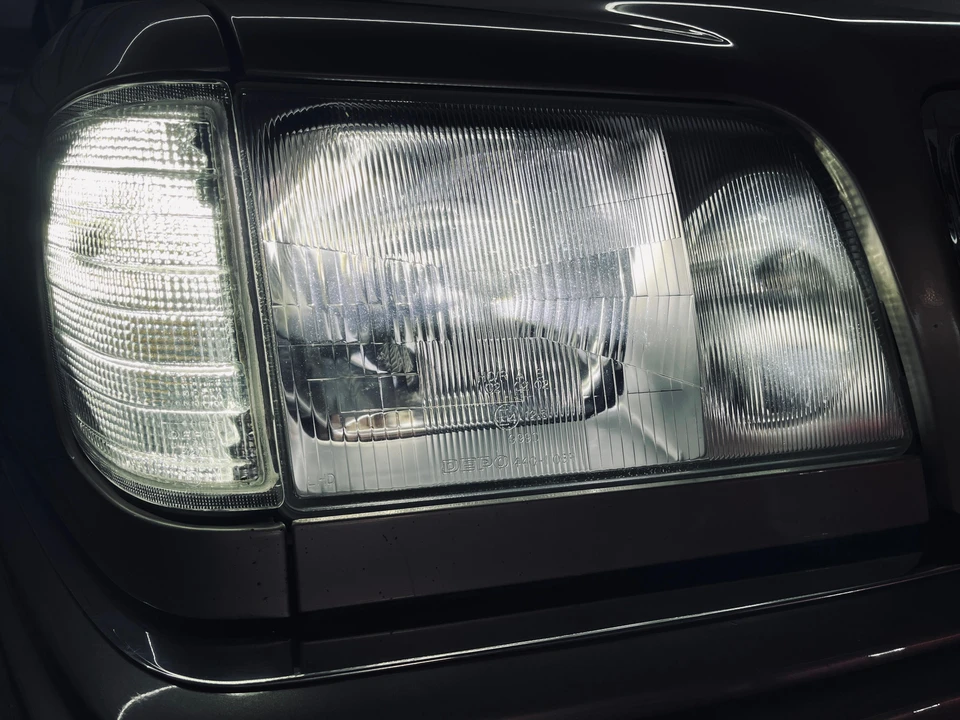 1994 Mercedes-Benz W124 E-Class - Image 16 of 31
