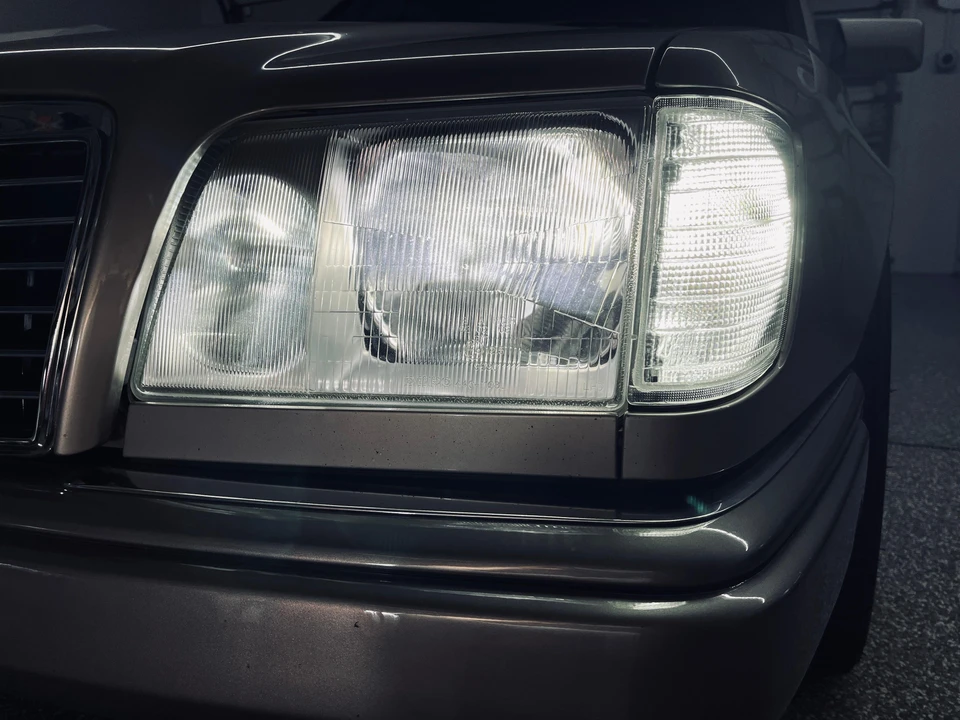 1994 Mercedes-Benz W124 E-Class - Image 18 of 31