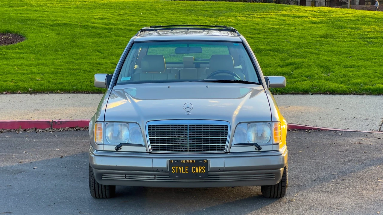 1994 Mercedes-Benz W124 E-Class - Image 10 of 31