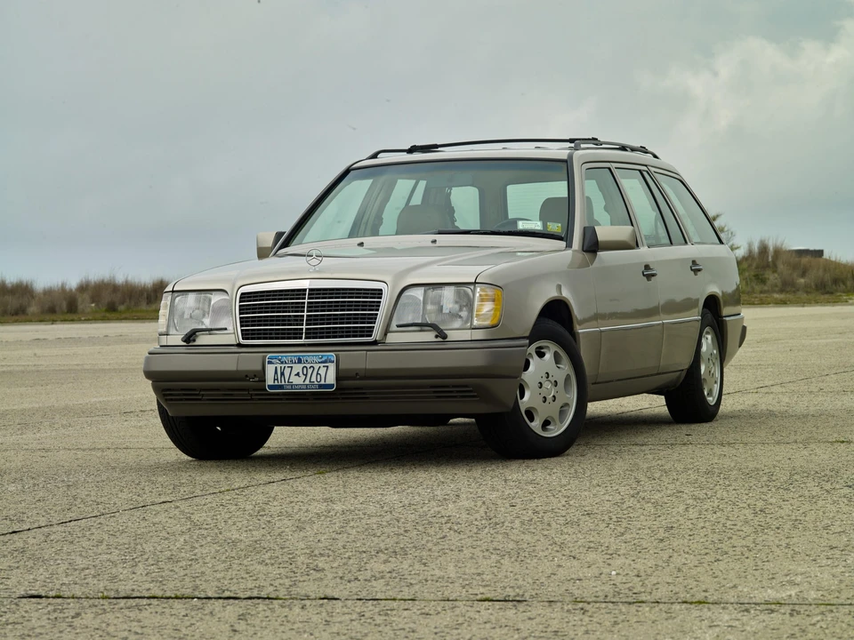 1994 Mercedes-Benz W124 E-Class - Image 3 of 31