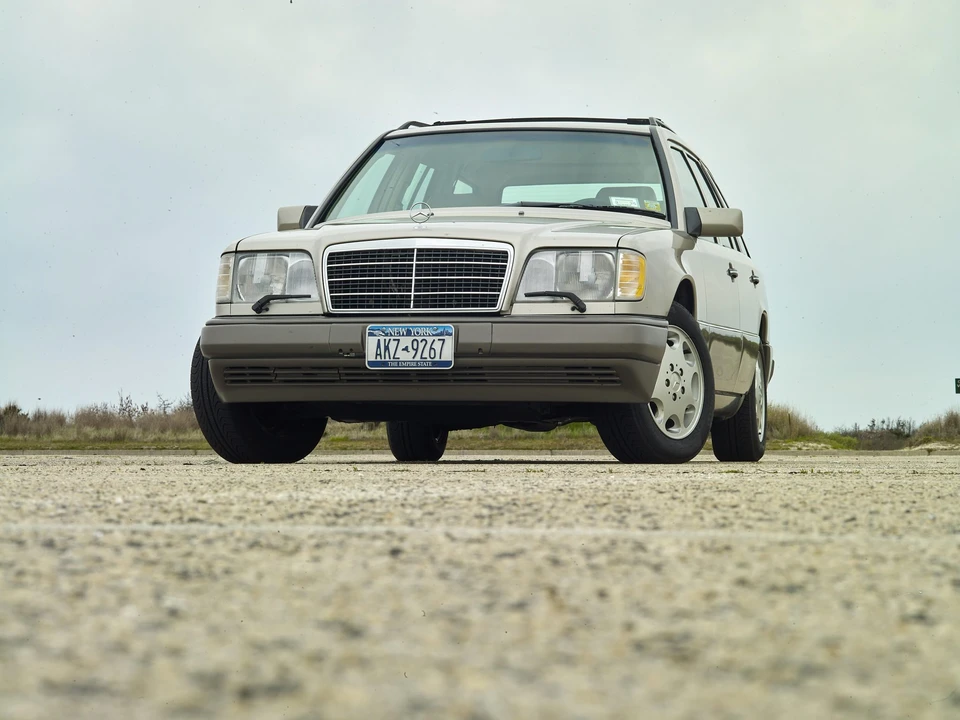 1994 Mercedes-Benz W124 E-Class - Image 7 of 31