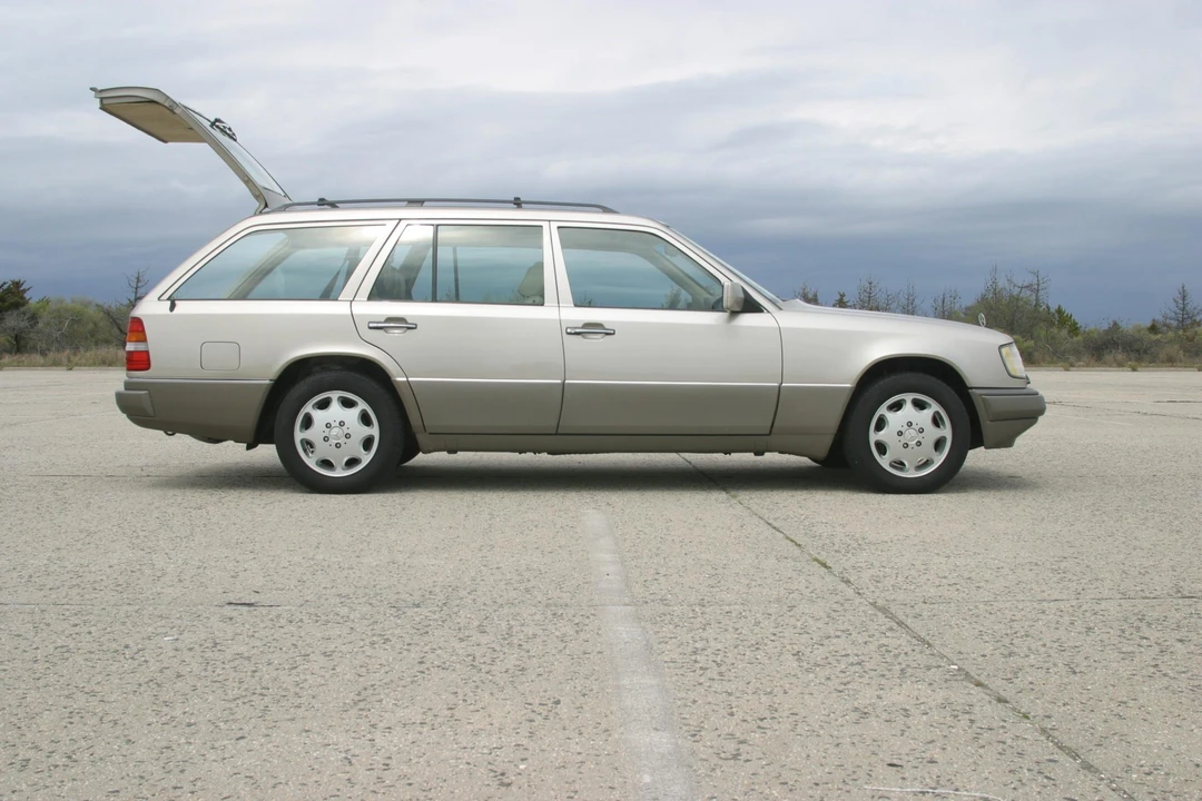 1994 Mercedes-Benz W124 E-Class - Image 31 of 31