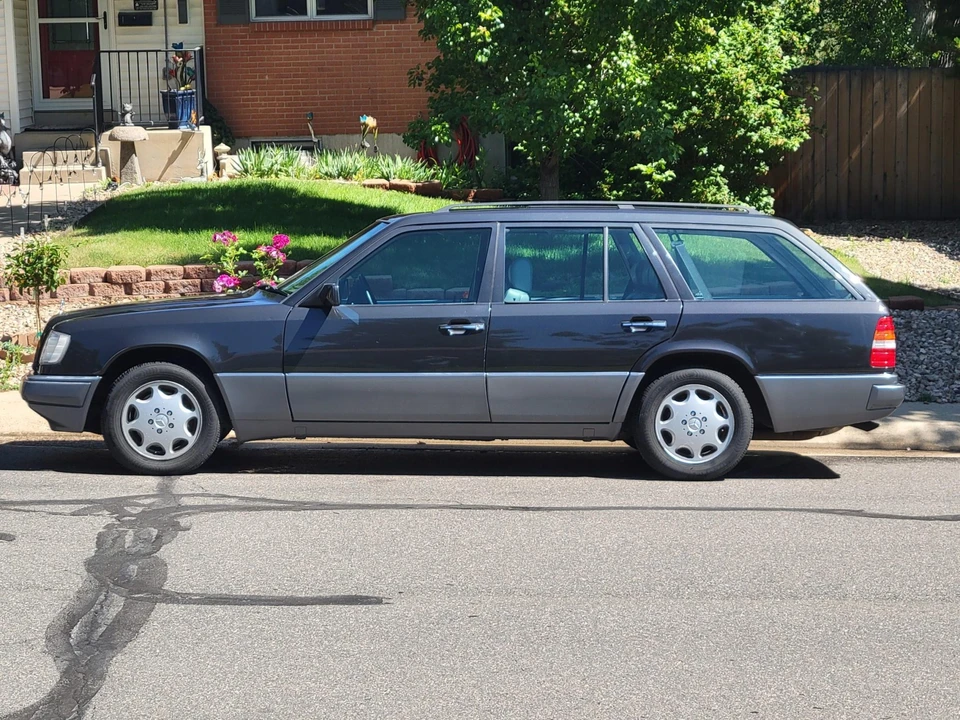 1994 Mercedes-Benz W124 E-Class - Image 4 of 31