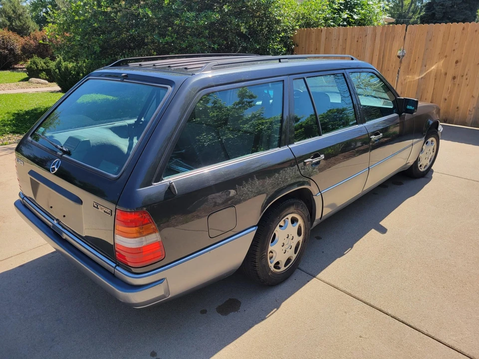1994 Mercedes-Benz W124 E-Class - Image 9 of 31