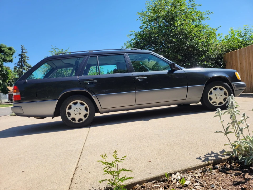 1994 Mercedes-Benz W124 E-Class - Image 10 of 31