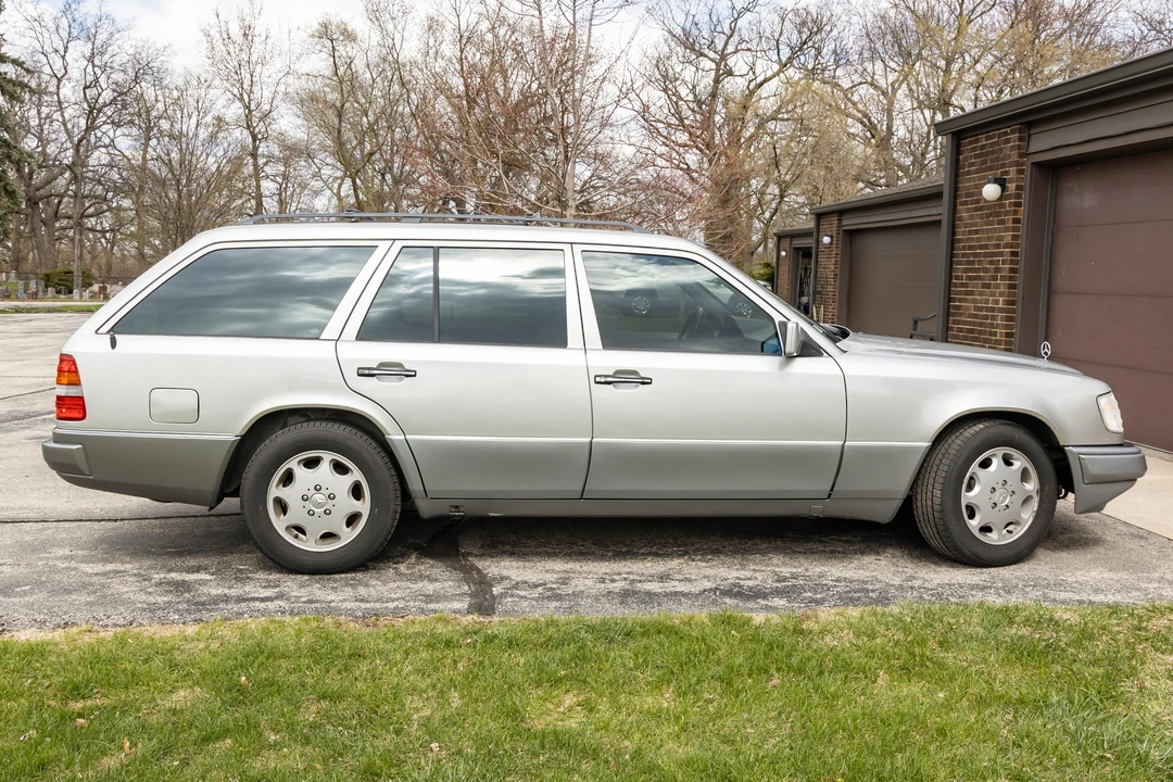 1994 Mercedes-Benz W124 E-Class - Image 7 of 31