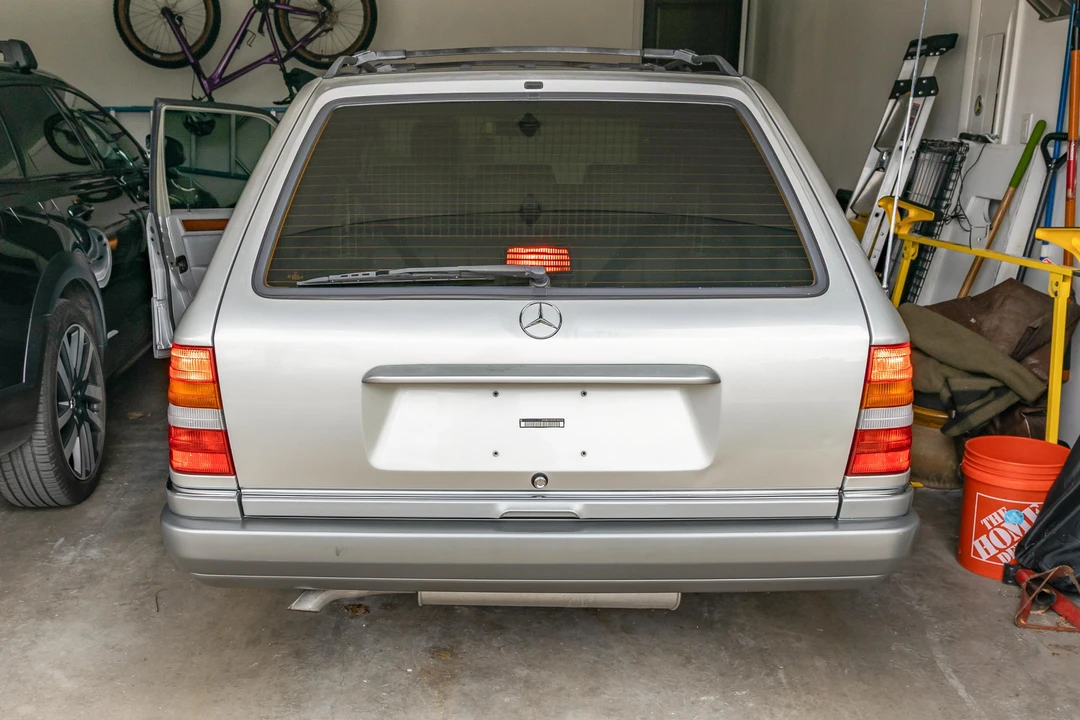 1994 Mercedes-Benz W124 E-Class - Image 5 of 31