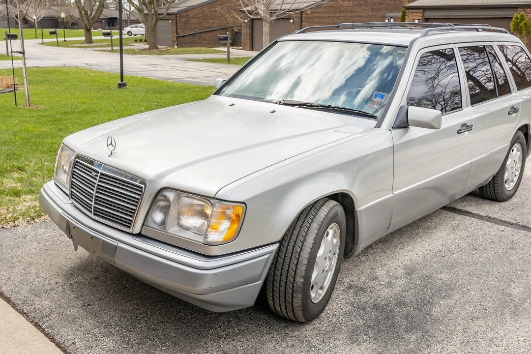 1994 Mercedes-Benz W124 E-Class - Image 14 of 31