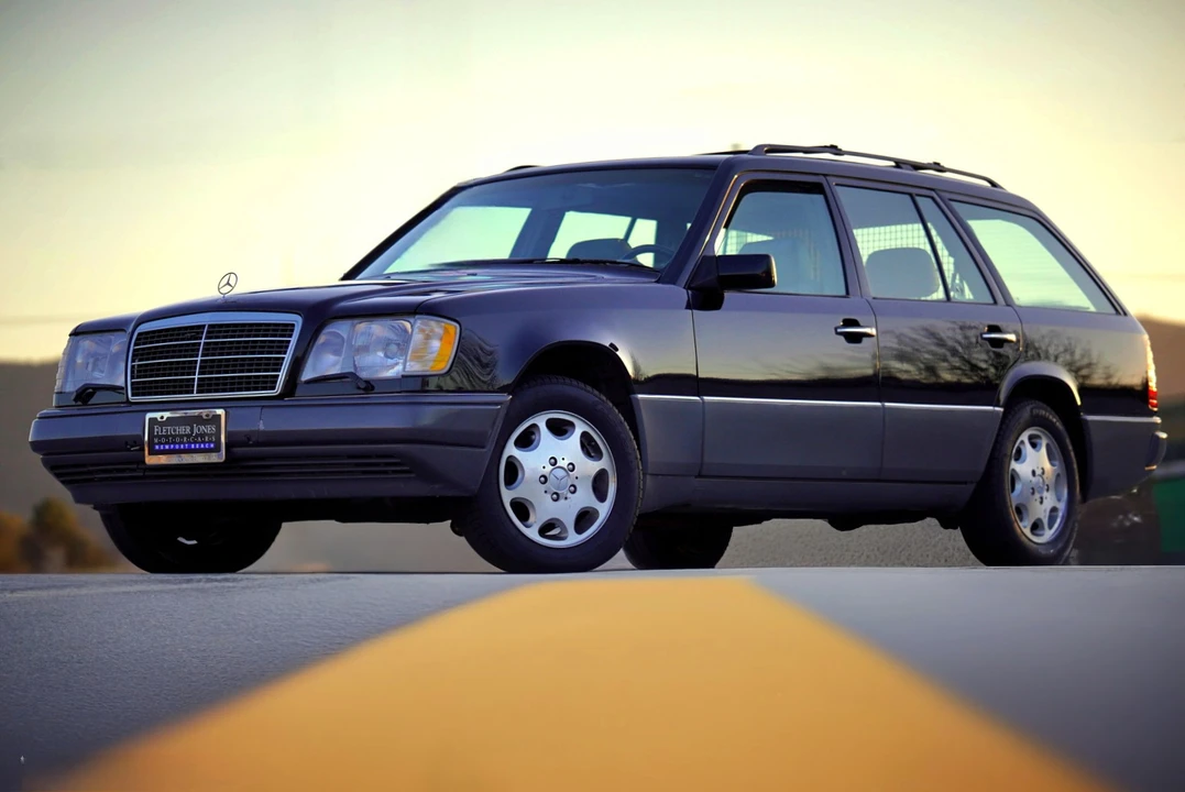 1994 Mercedes-Benz W124 E-Class - Image 9 of 31