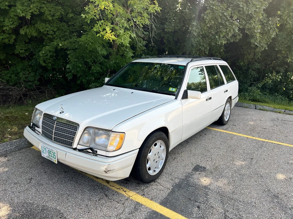 1994 Mercedes-Benz W124 E-Class - Image 2 of 31