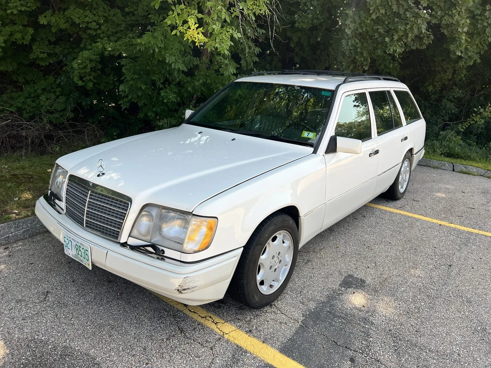 1994 Mercedes-Benz W124 E-Class - Image 3 of 31