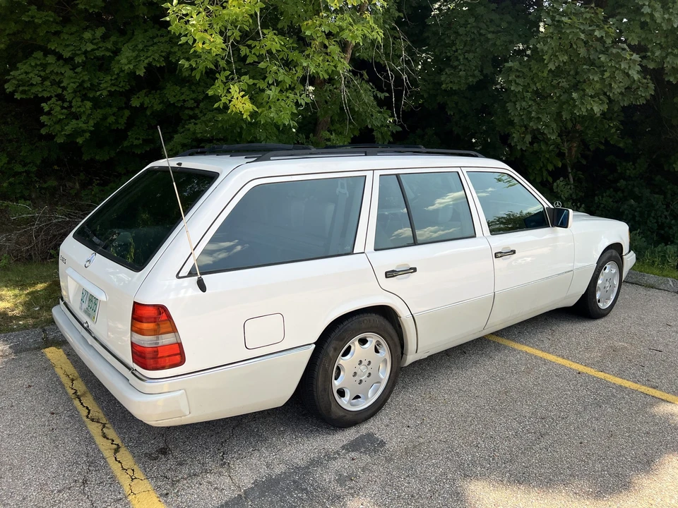 1994 Mercedes-Benz W124 E-Class - Image 14 of 31