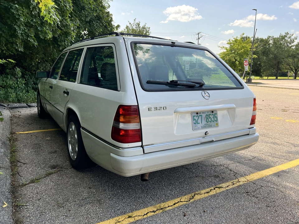 1994 Mercedes-Benz W124 E-Class - Image 8 of 31