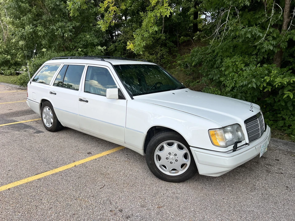 1994 Mercedes-Benz W124 E-Class - Image 20 of 31