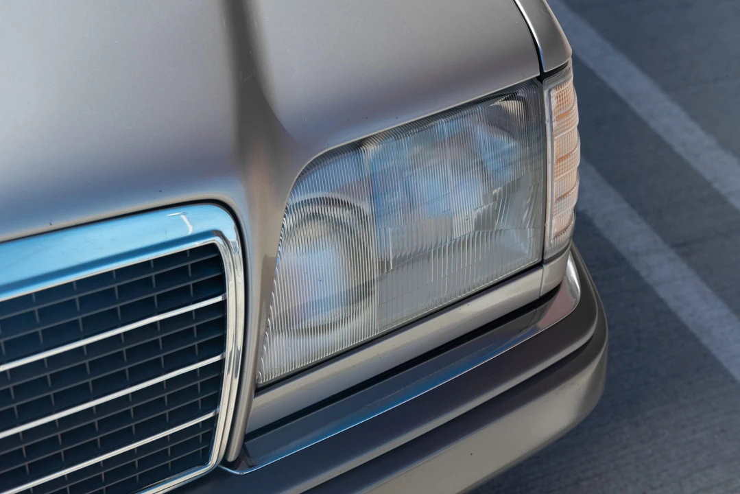 1994 Mercedes-Benz W124 E-Class - Image 24 of 31