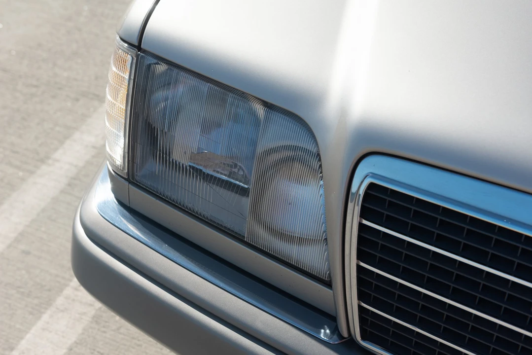 1994 Mercedes-Benz W124 E-Class - Image 15 of 31