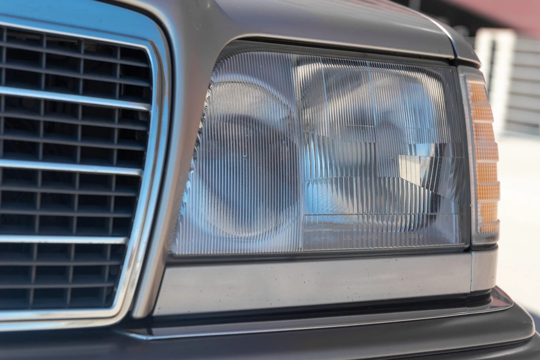 1994 Mercedes-Benz W124 E-Class - Image 22 of 31