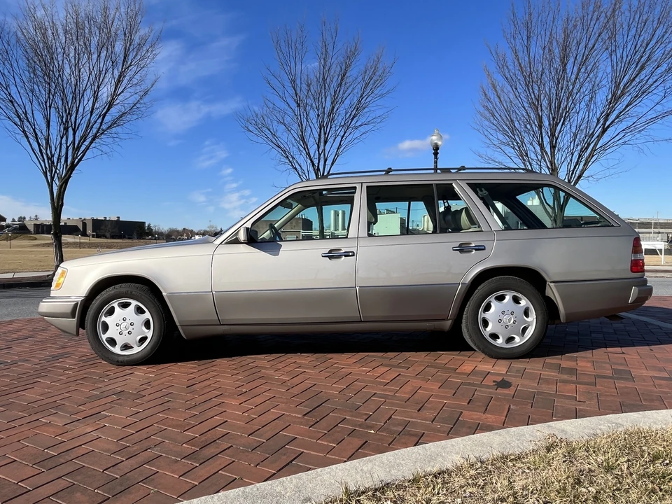 1994 Mercedes-Benz W124 E-Class - Image 6 of 31