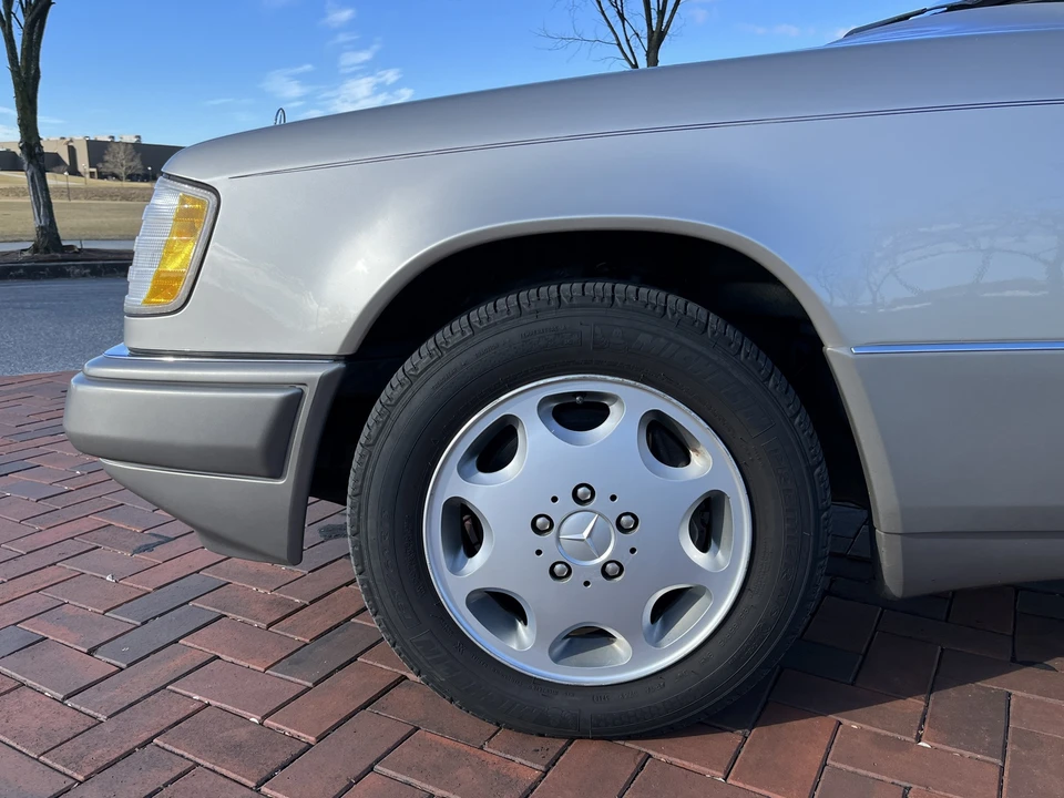 1994 Mercedes-Benz W124 E-Class - Image 20 of 31