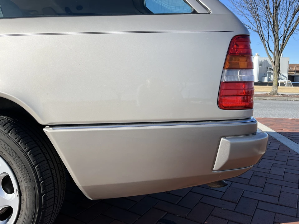 1994 Mercedes-Benz W124 E-Class - Image 31 of 31