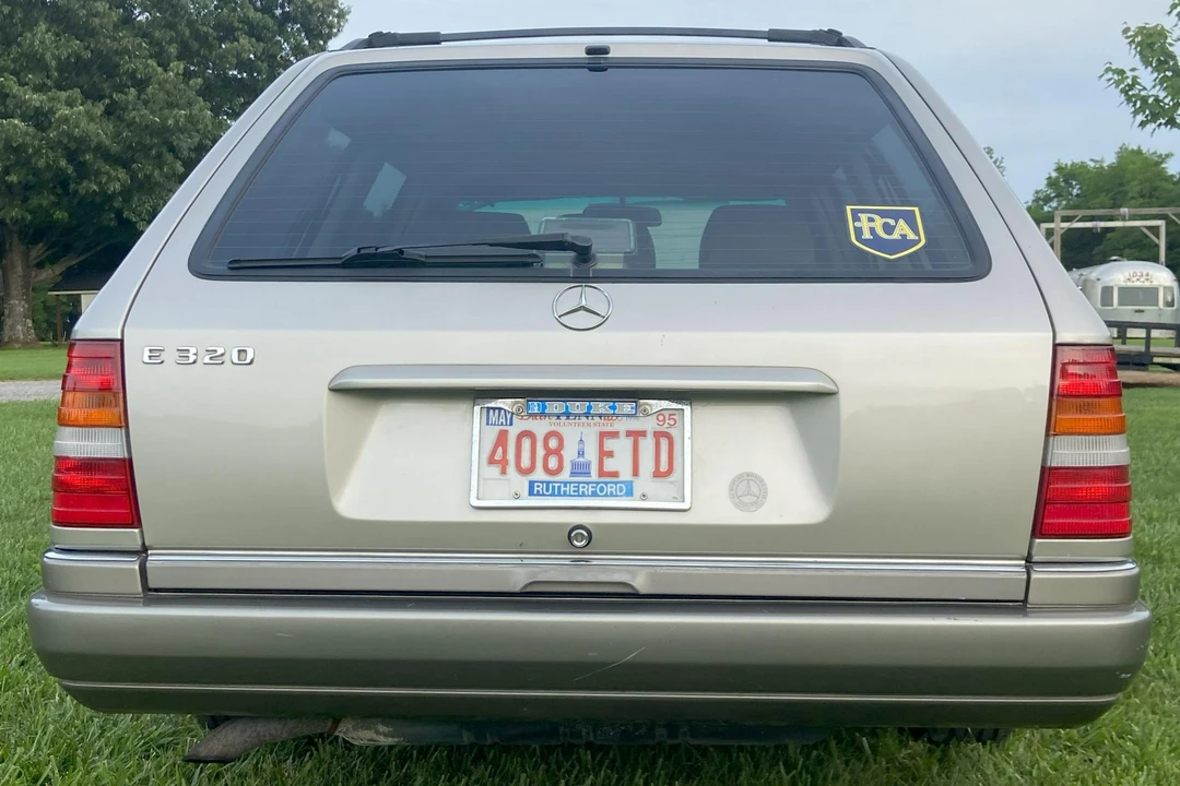 1994 Mercedes-Benz W124 E-Class - Image 5 of 30
