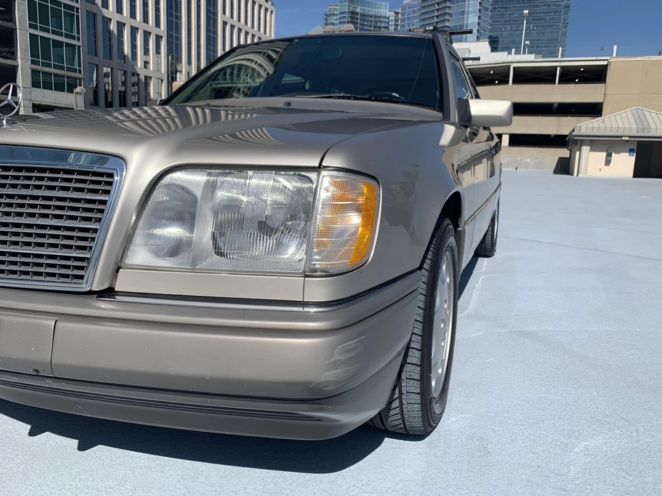 1994 Mercedes-Benz W124 E-Class - Image 18 of 31