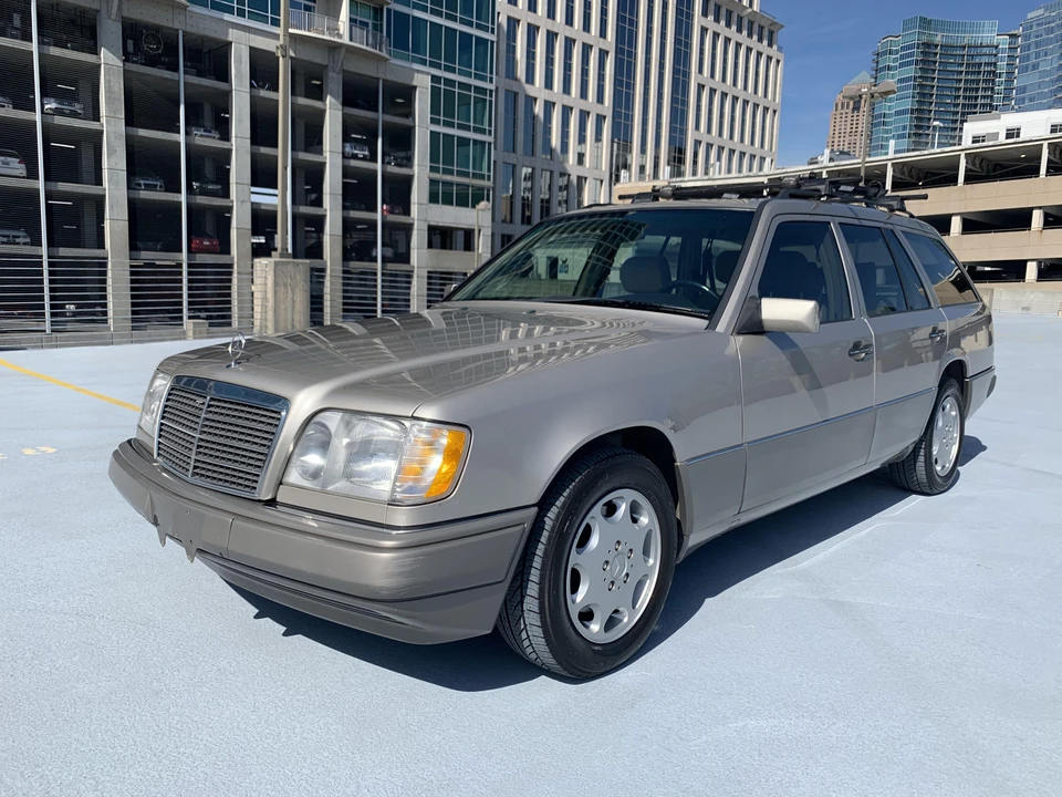 1994 Mercedes-Benz W124 E-Class - Image 8 of 31