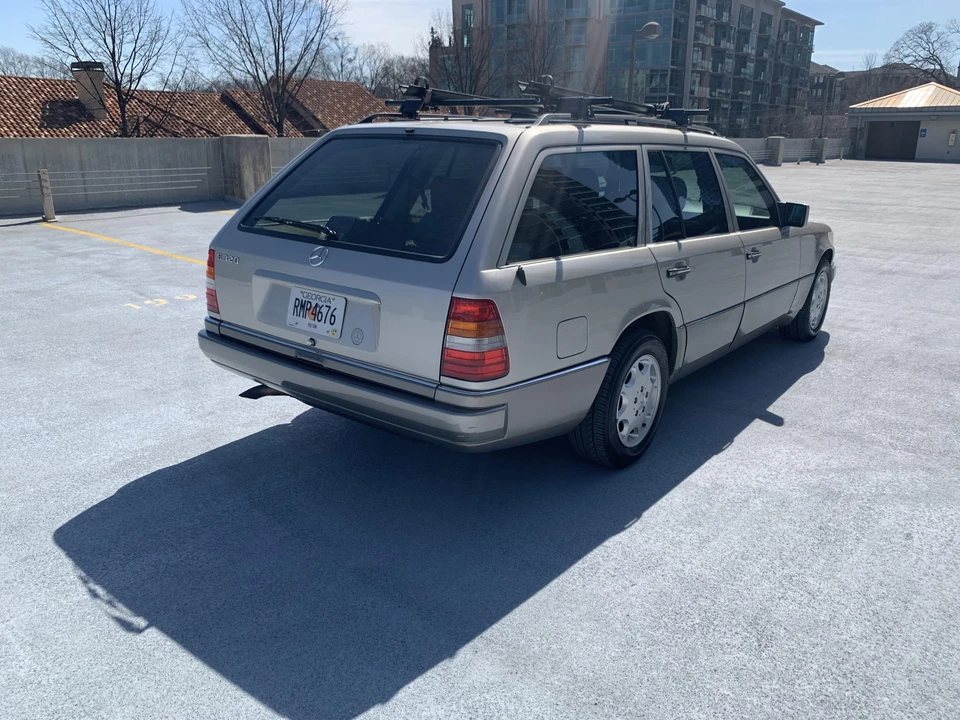 1994 Mercedes-Benz W124 E-Class - Image 14 of 31