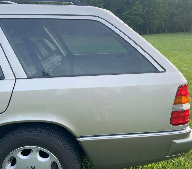 1994 Mercedes-Benz W124 E-Class - Image 23 of 30