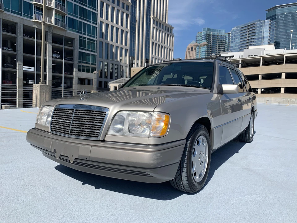 1994 Mercedes-Benz W124 E-Class - Image 7 of 31