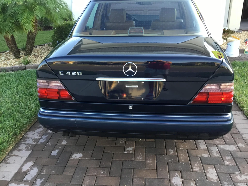 1994 Mercedes-Benz W124 E-Class - Image 7 of 11