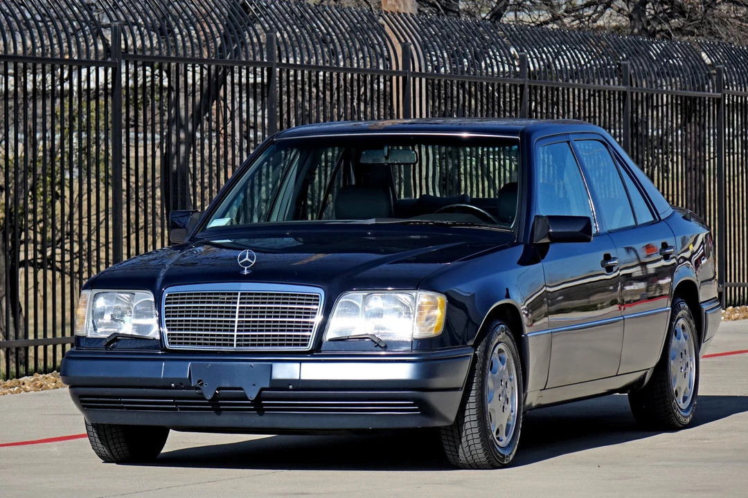 1994 Mercedes-Benz W124 E-Class - Image 14 of 31