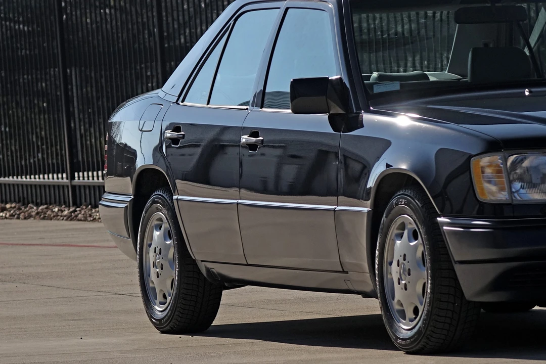 1994 Mercedes-Benz W124 E-Class - Image 28 of 31