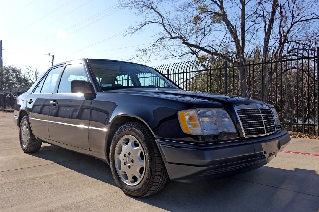 1994 Mercedes-Benz W124 E-Class - Image 16 of 31