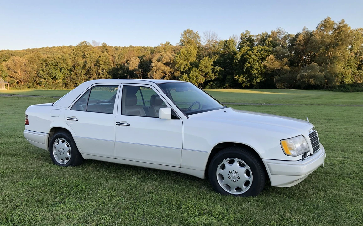 1994 Mercedes-Benz W124 E-Class - Image 13 of 31