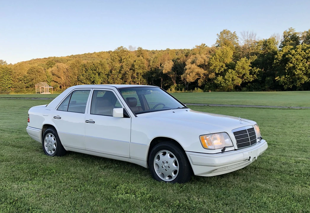 1994 Mercedes-Benz W124 E-Class - Image 14 of 31