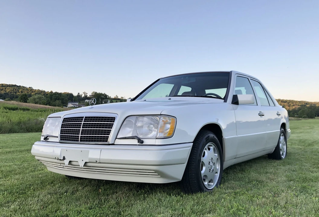 1994 Mercedes-Benz W124 E-Class - Image 3 of 31