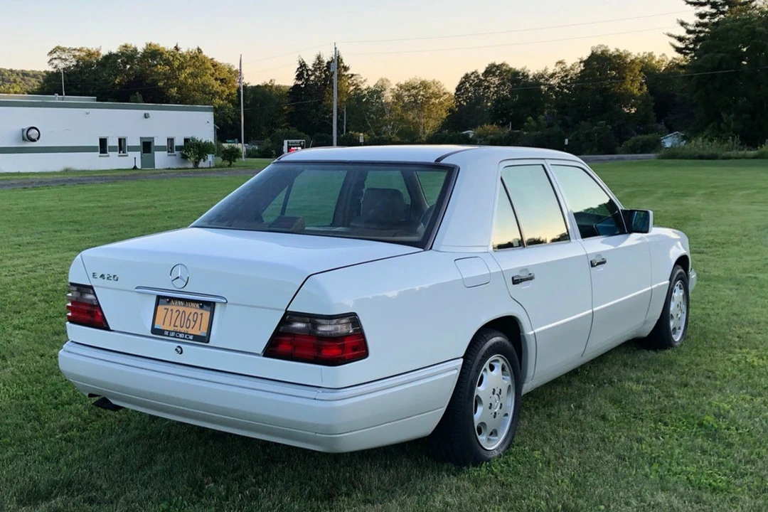1994 Mercedes-Benz W124 E-Class - Image 19 of 31