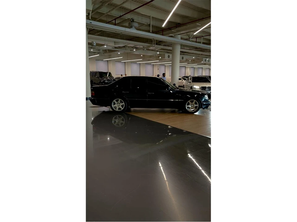 1994 Mercedes-Benz 500E & E500 - Image 9 of 14