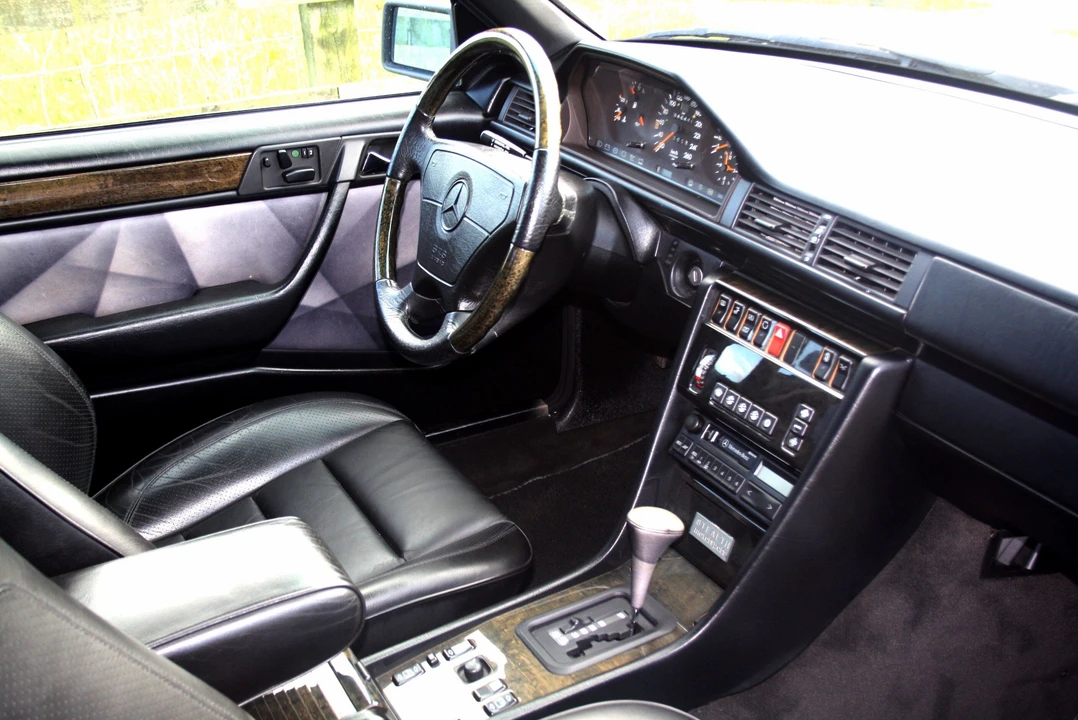 1994 Mercedes-Benz 500E & E500 - Image 7 of 8