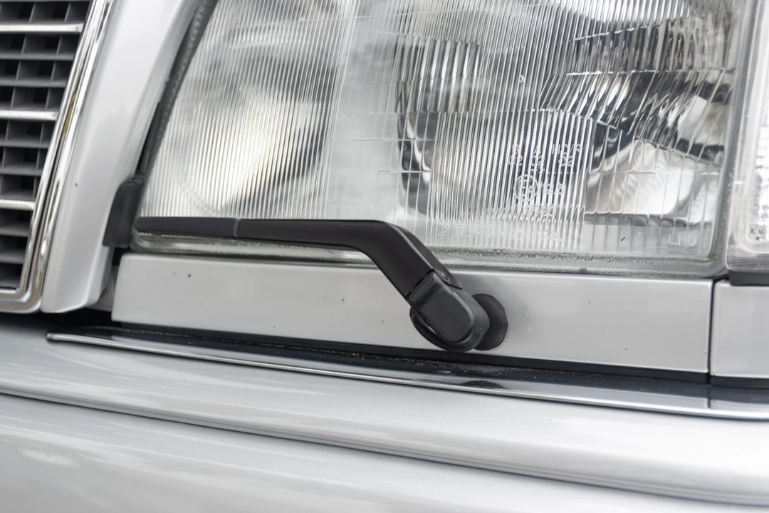 1994 Mercedes-Benz 500E & E500 - Image 17 of 31