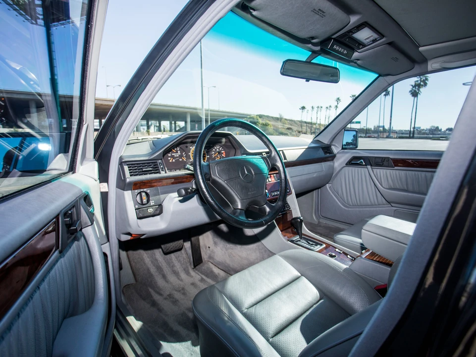 1994 Mercedes-Benz 500E & E500 - Image 19 of 28